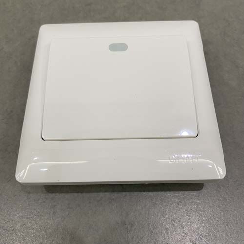 Bộ công tắc trung gian 10A màu trắng